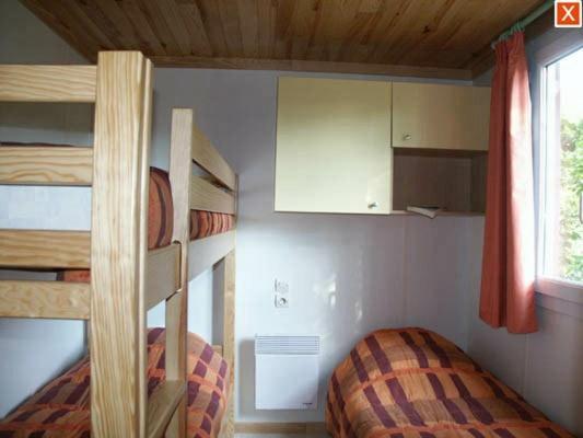 Camping Les Lacs De Courtes Otel Estang Dış mekan fotoğraf